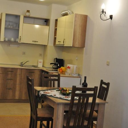 פמפורובו Апартамент Winter Home Iceberg מראה חיצוני תמונה
